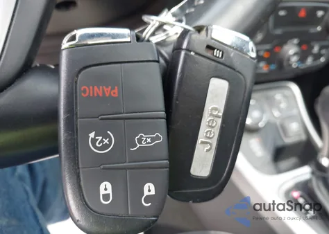 2021 Jeep Compass 80Th Anniversary 4X4 from USA, damaged, VIN 3C4NJDEB0MT548139